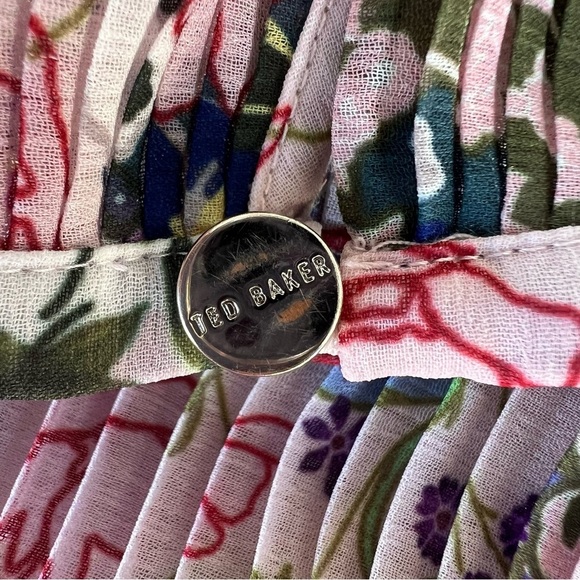 Ted Baker London Kaylahn Ditsy Accordion Pleat Blouse Pink Floral Keyhole Size 4 - Picture 9 of 12